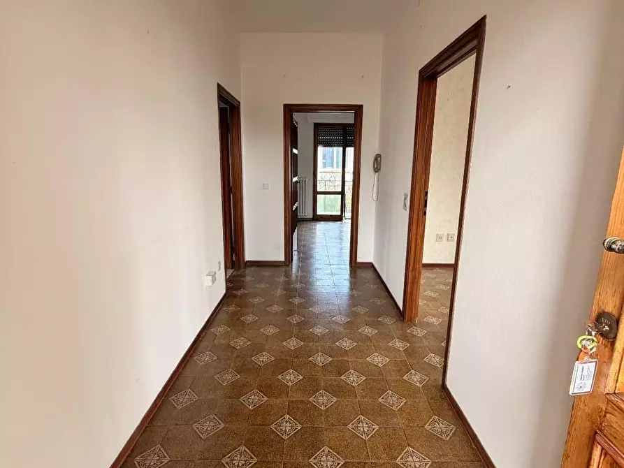 Immagine 5 di Appartamento in vendita  a Cecina