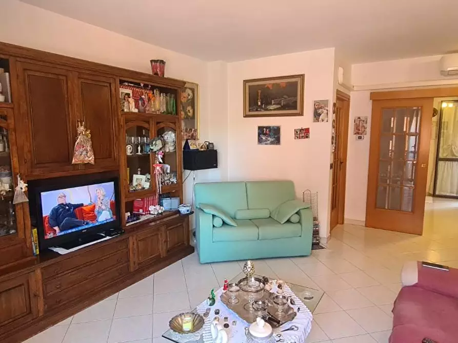 Immagine 2 di Appartamento in vendita  a Livorno