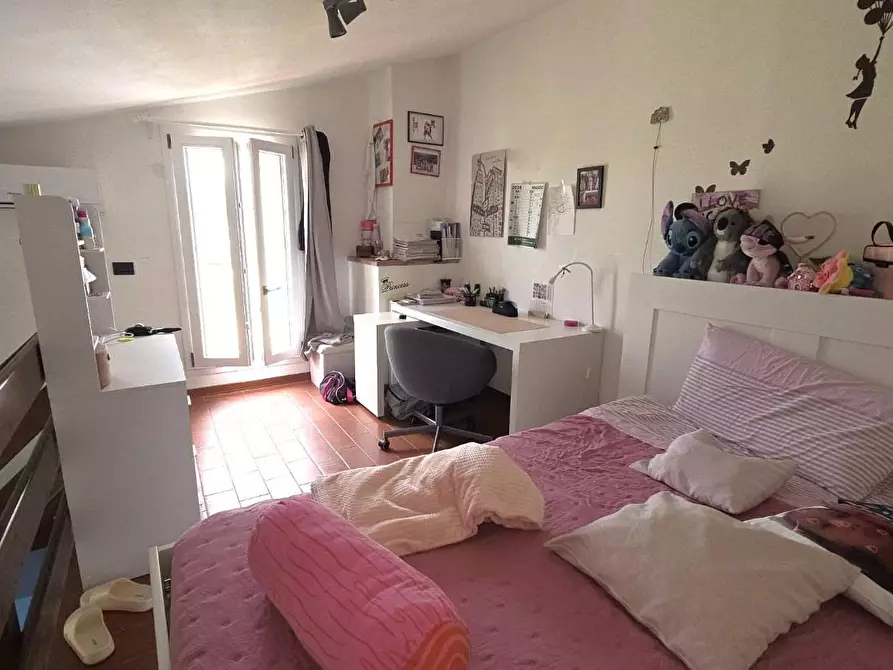 Immagine 17 di Appartamento in vendita  a Lucca
