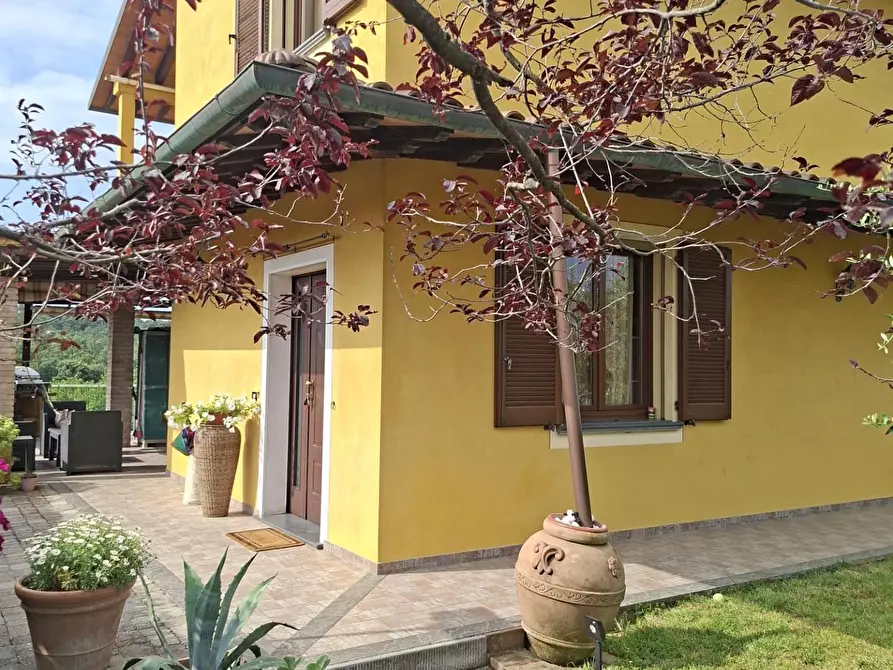 Immagine 5 di Villa in vendita  a Santa Maria A Monte