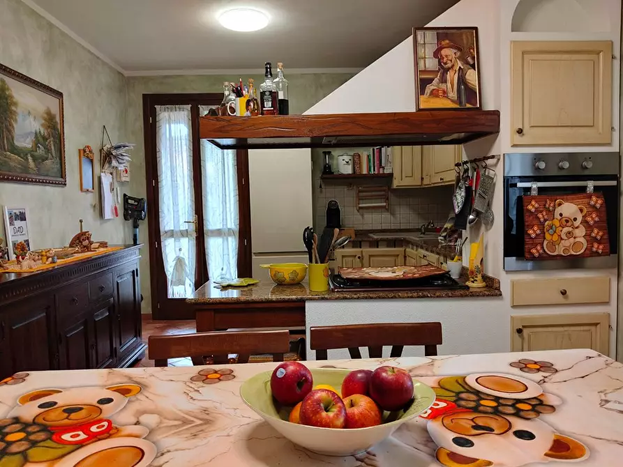 Immagine 11 di Villa in vendita  a Santa Maria A Monte