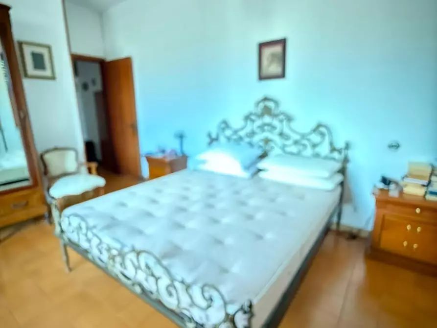 Immagine 21 di Appartamento in vendita  a Carrara