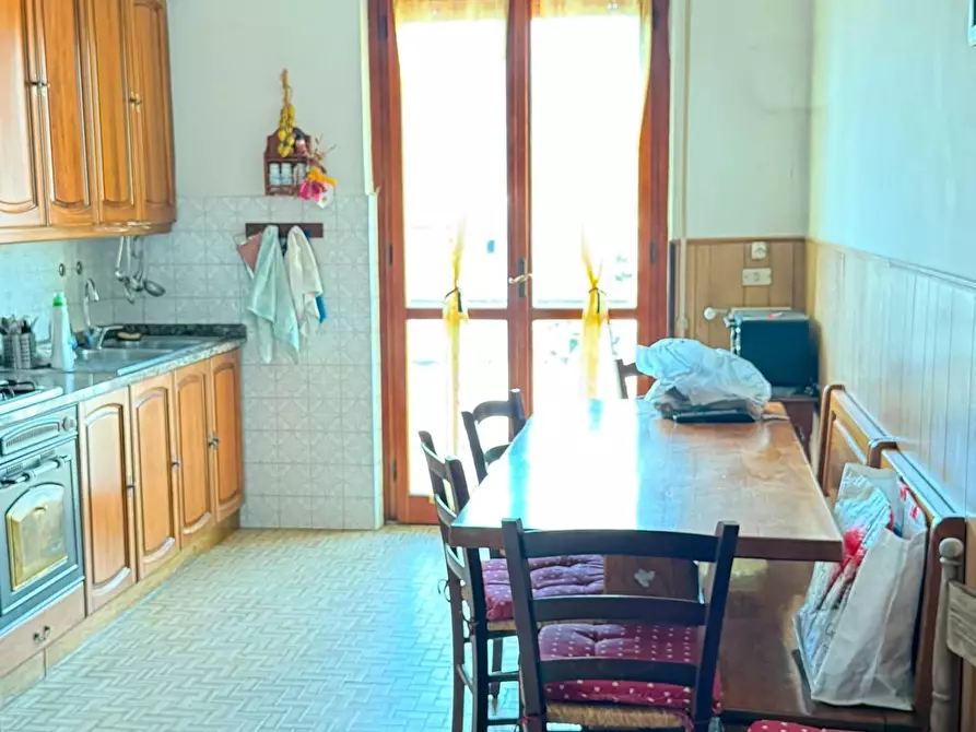 Immagine 11 di Appartamento in vendita  a Carrara