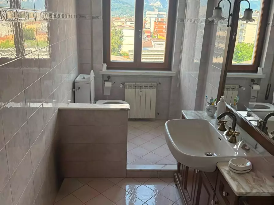 Immagine 31 di Appartamento in vendita  a Carrara