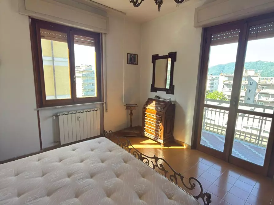 Immagine 22 di Appartamento in vendita  a Carrara