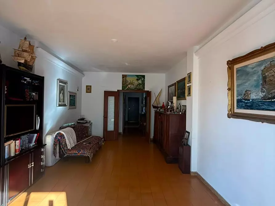 Immagine 6 di Appartamento in vendita  a Carrara
