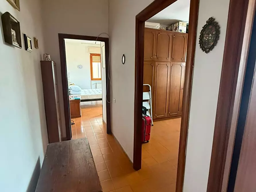 Immagine 26 di Appartamento in vendita  a Carrara