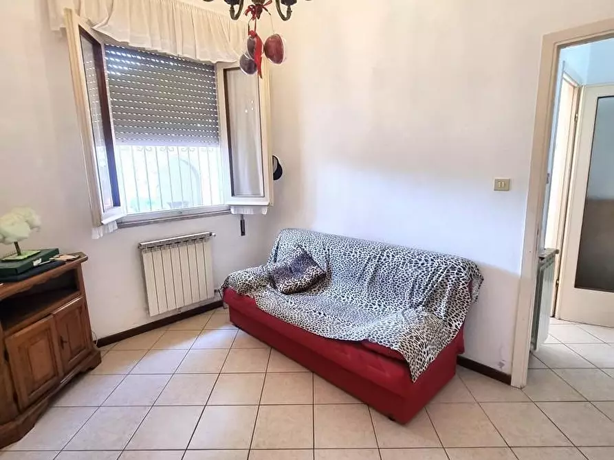 Immagine 18 di Villetta a schiera in vendita  a Viareggio