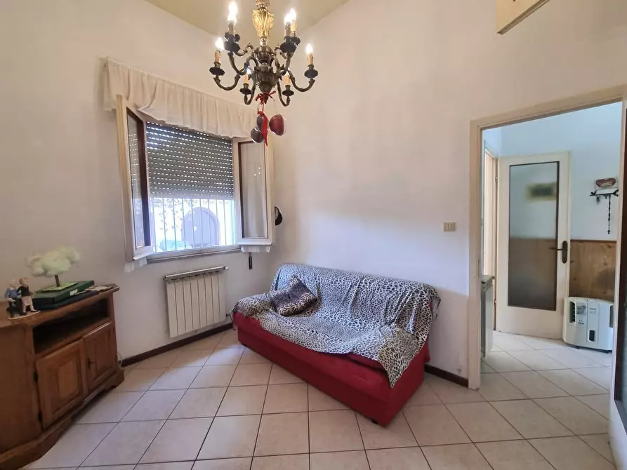 Immagine 16 di Villetta a schiera in vendita  a Viareggio