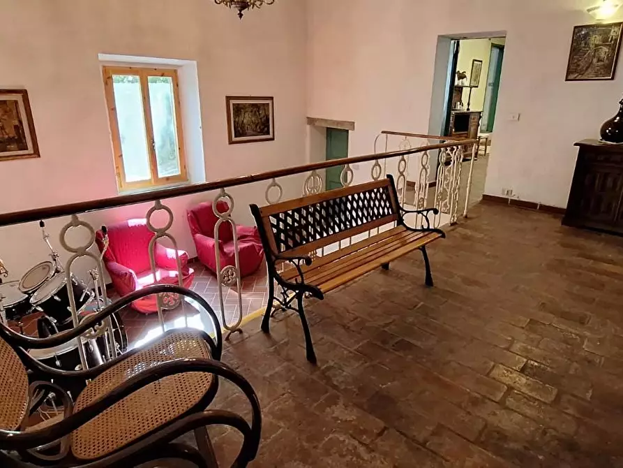 Immagine 32 di Casa colonica in vendita  a Santa Luce