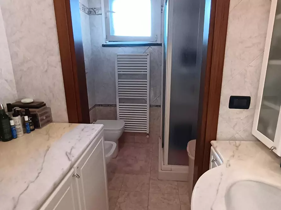 Immagine 23 di Villa in vendita  a Livorno
