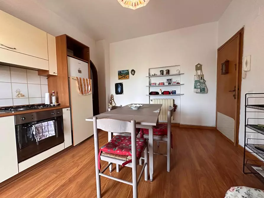 Immagine 9 di Appartamento in vendita  a Pontedera