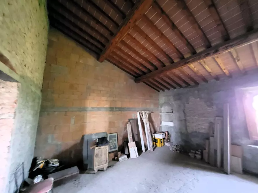 Immagine 6 di Casa colonica in vendita  a Empoli