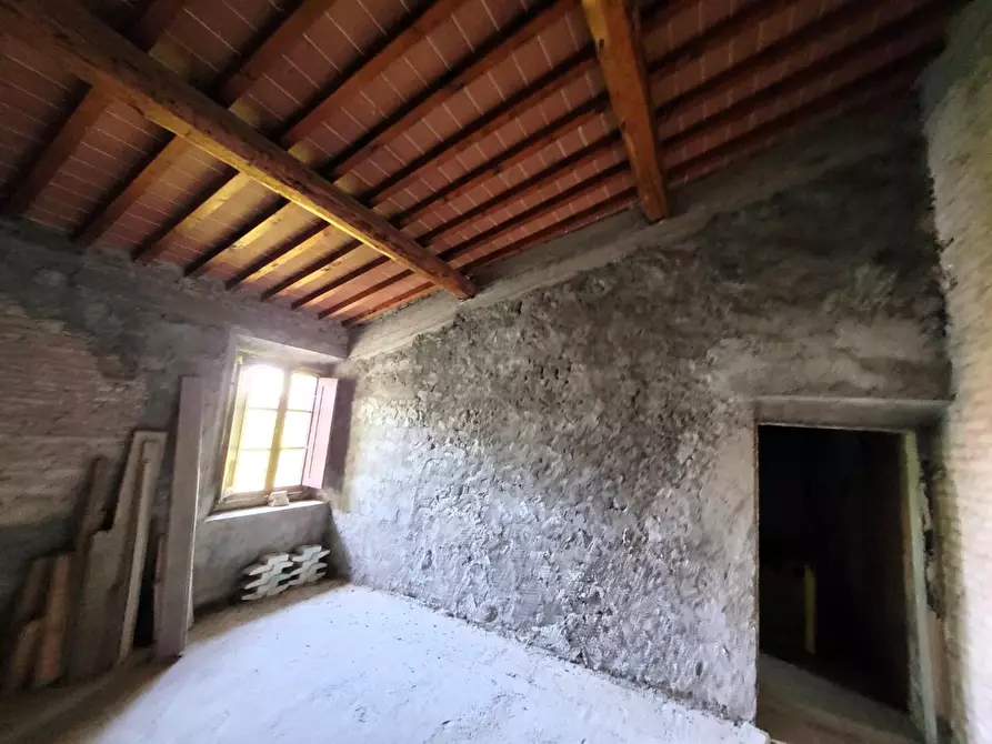 Immagine 7 di Casa colonica in vendita  a Empoli