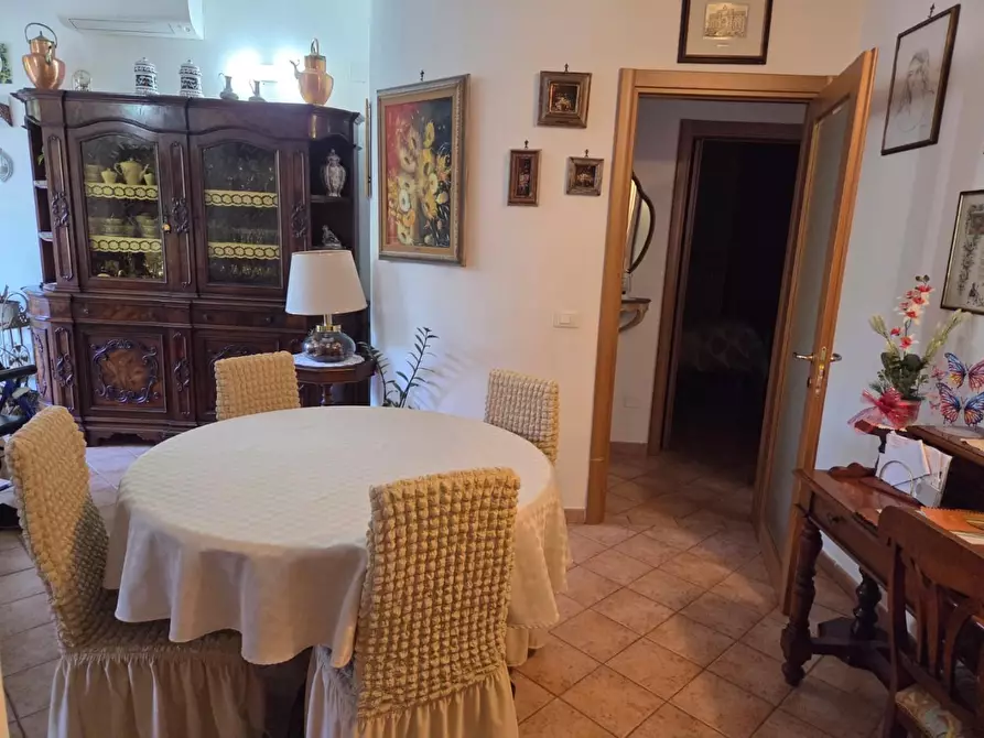 Immagine 3 di Appartamento in vendita  a Siena