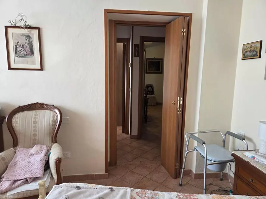 Immagine 21 di Appartamento in vendita  a Siena