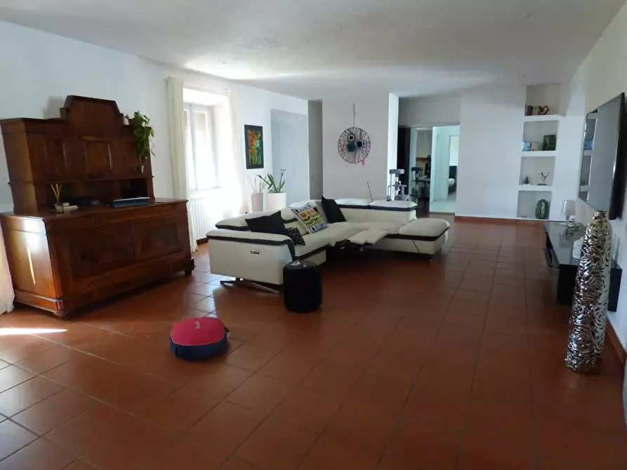 Immagine 5 di Appartamento in vendita  a Suvereto