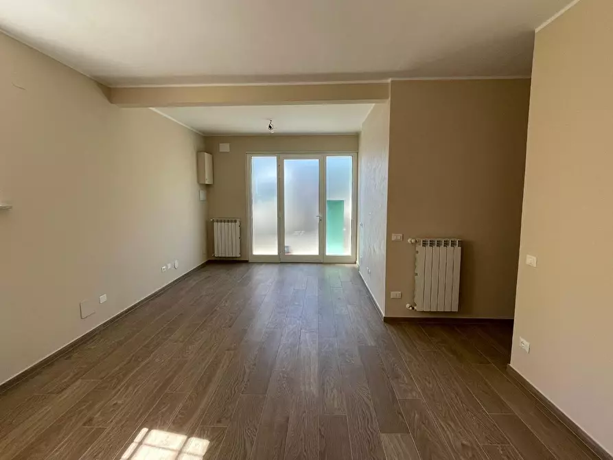 Immagine 5 di Appartamento in vendita  a Cascina