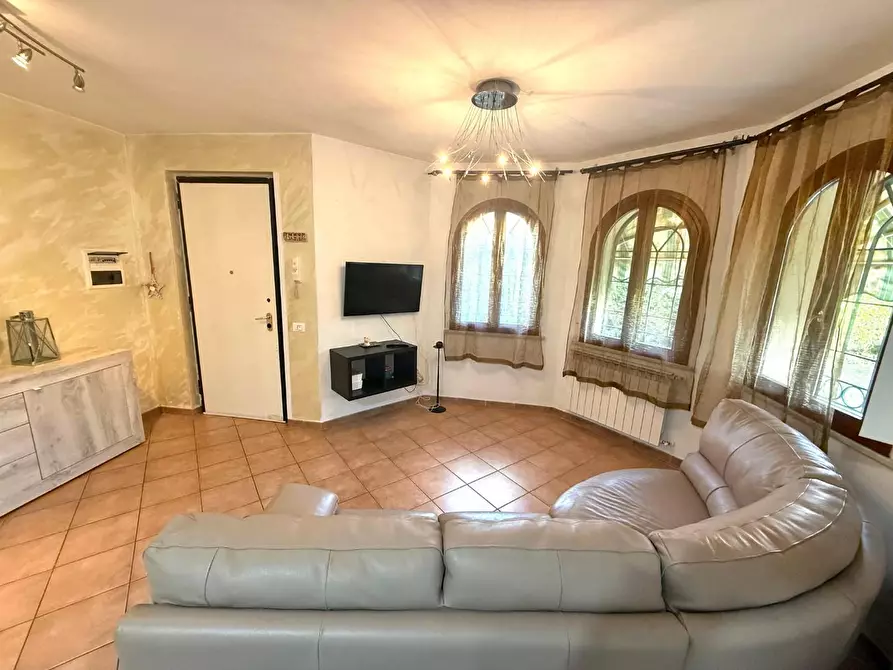 Immagine 4 di Appartamento in vendita  a Ortonovo