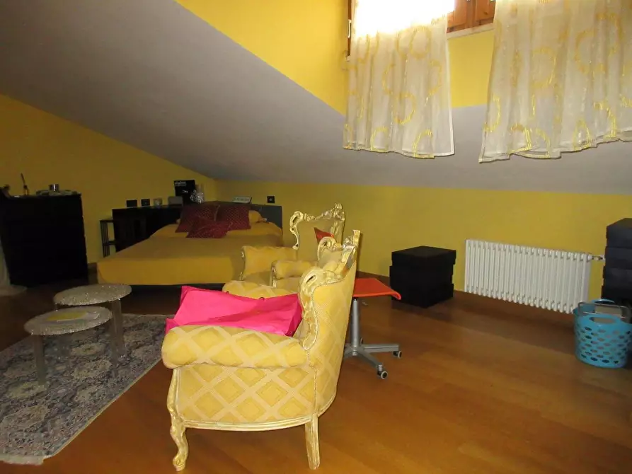 Immagine 10 di Villa in vendita  a Vinci