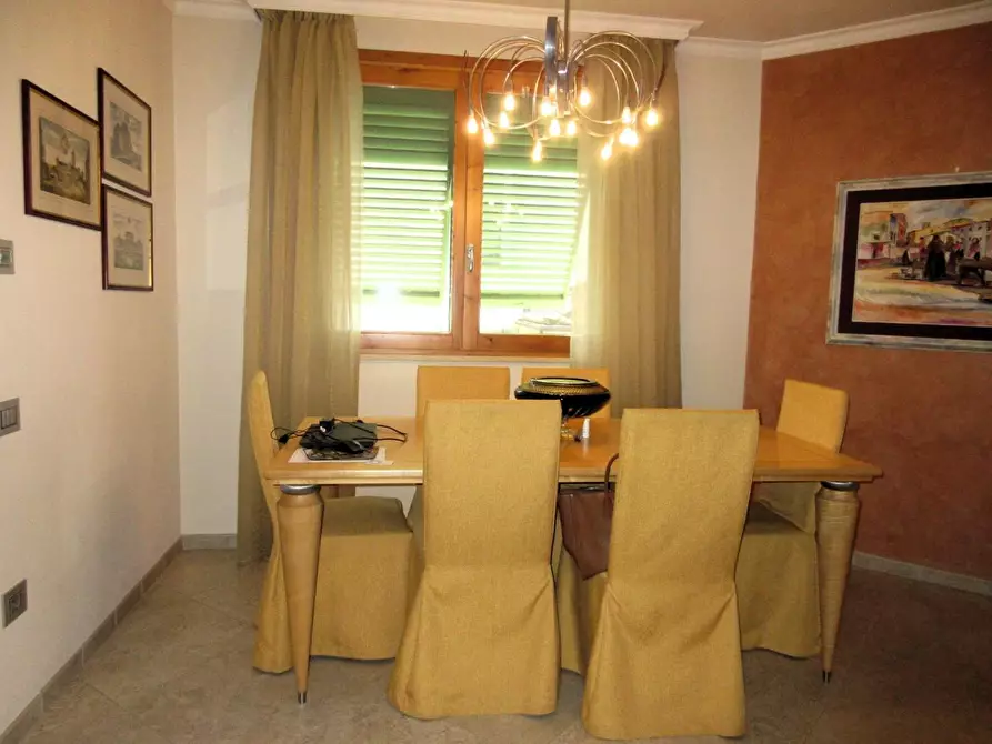Immagine 3 di Villa in vendita  a Vinci