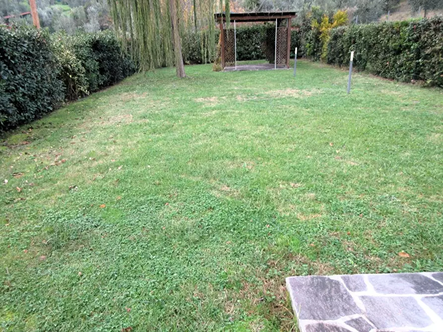 Immagine 2 di Villa in vendita  a Vinci