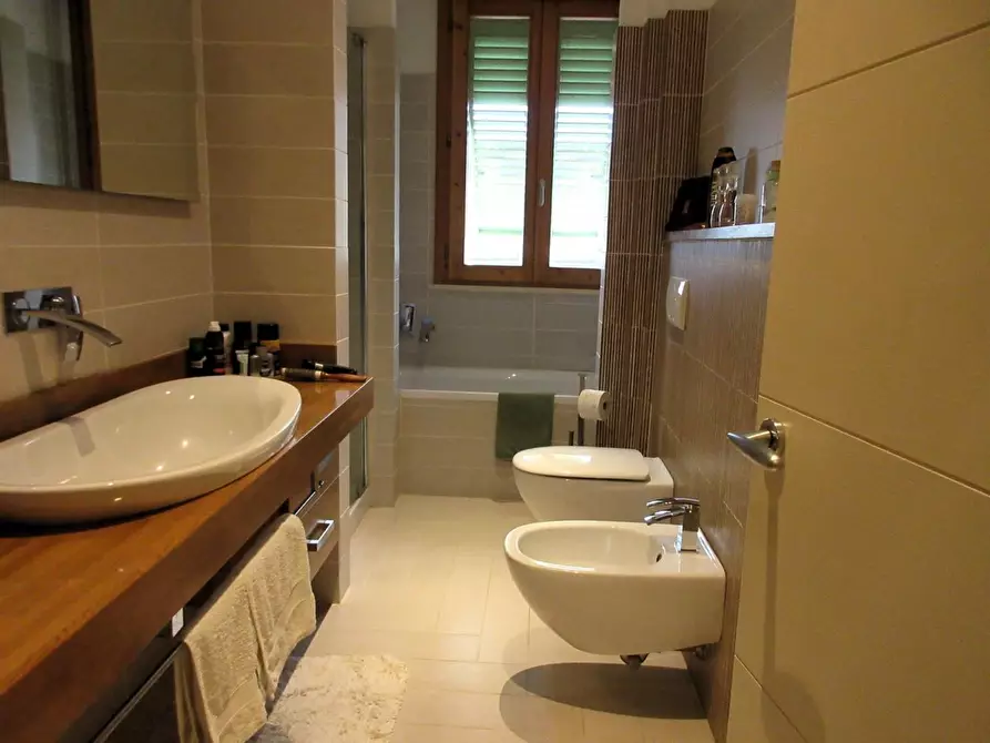Immagine 9 di Villa in vendita  a Vinci