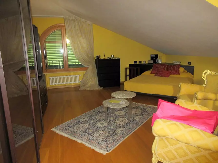 Immagine 8 di Villa in vendita  a Vinci