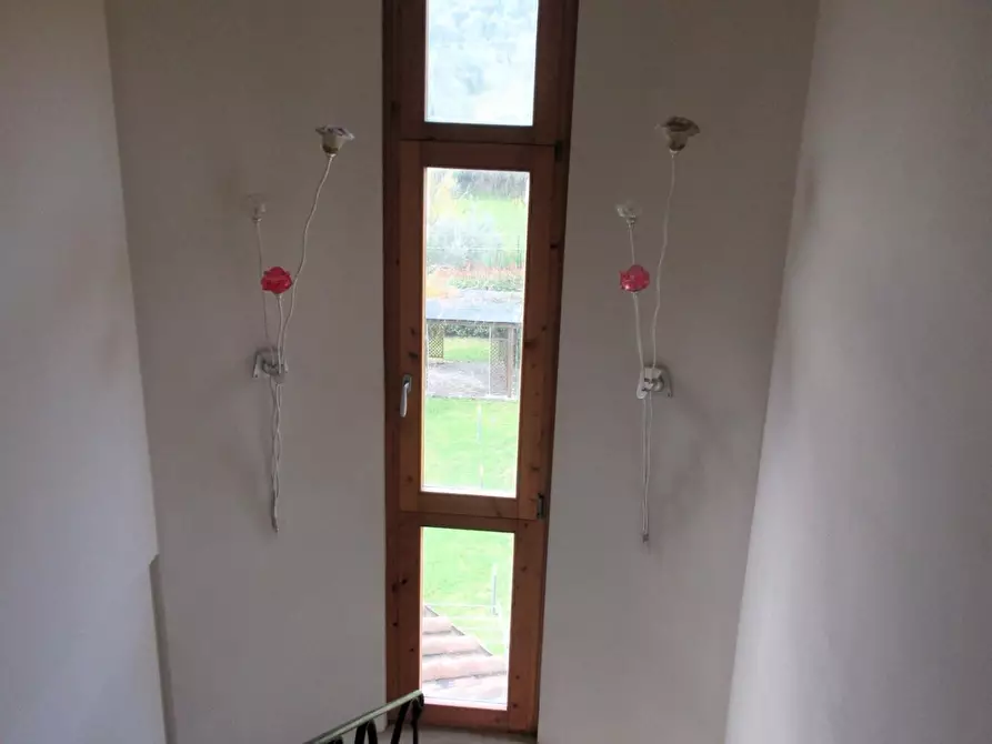 Immagine 11 di Villa in vendita  a Vinci