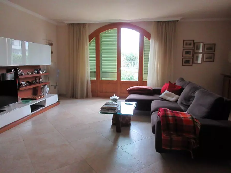 Immagine 1 di Villa in vendita  a Vinci