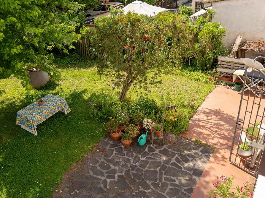 Immagine 18 di Villa in vendita  a San Giuliano Terme