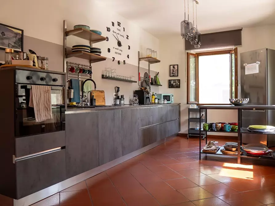 Immagine 8 di Villa in vendita  a San Giuliano Terme