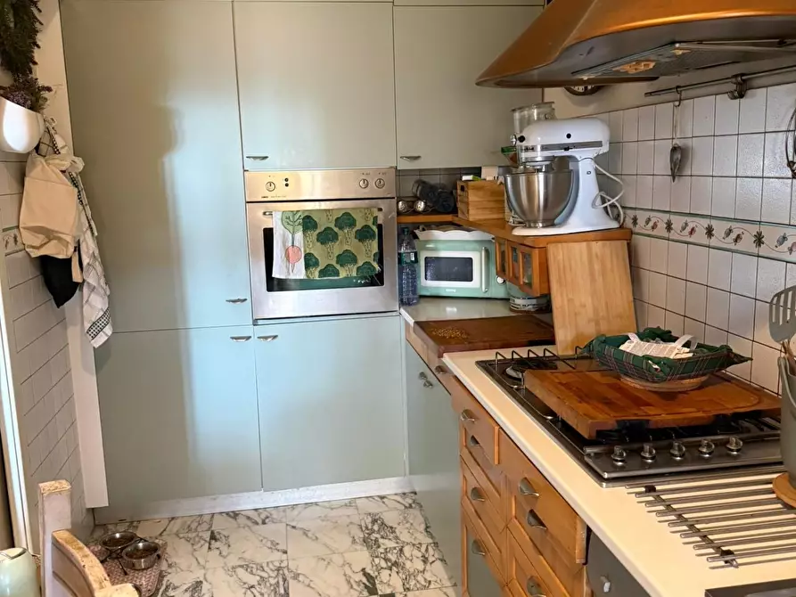 Immagine 11 di Appartamento in vendita  a Seravezza