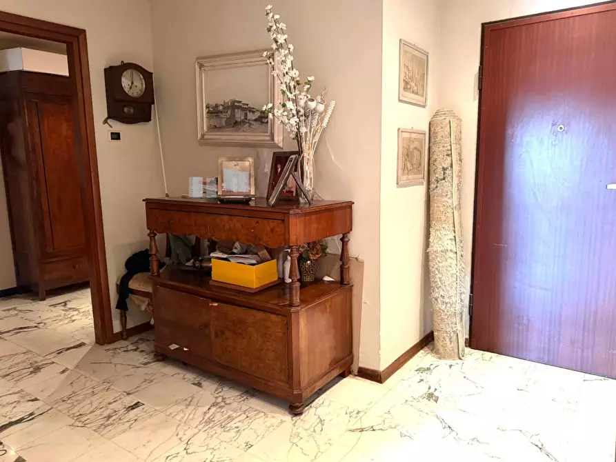 Immagine 16 di Appartamento in vendita  a Seravezza