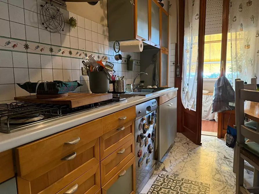 Immagine 10 di Appartamento in vendita  a Seravezza