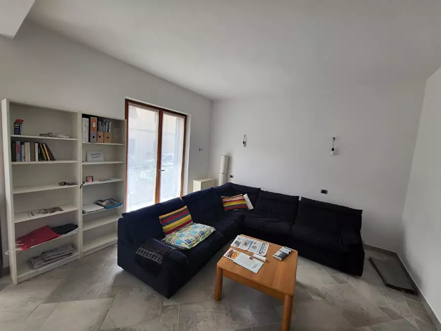 Immagine 18 di Terratetto in affitto  a Scandicci