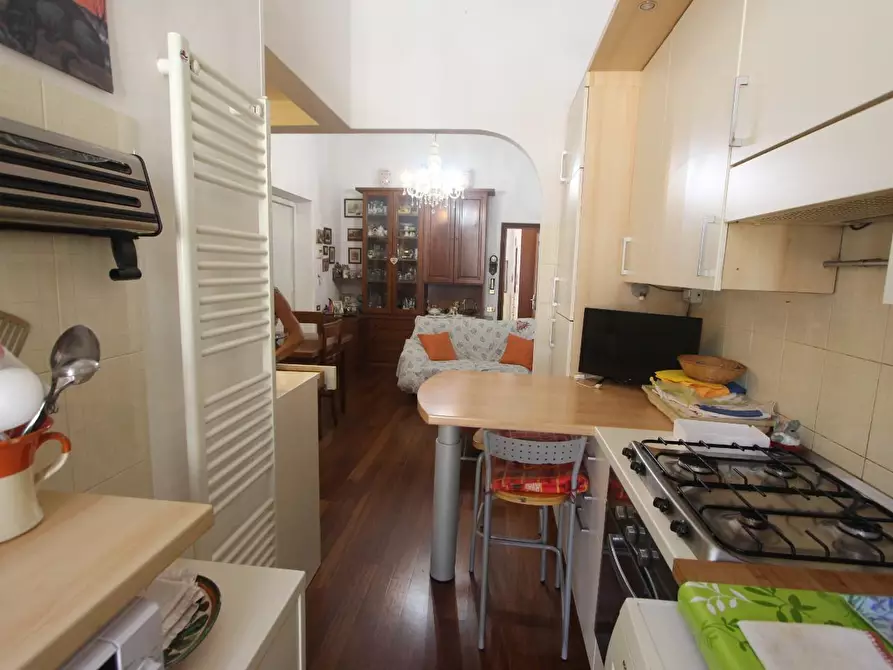 Immagine 4 di Appartamento in vendita  a La Spezia