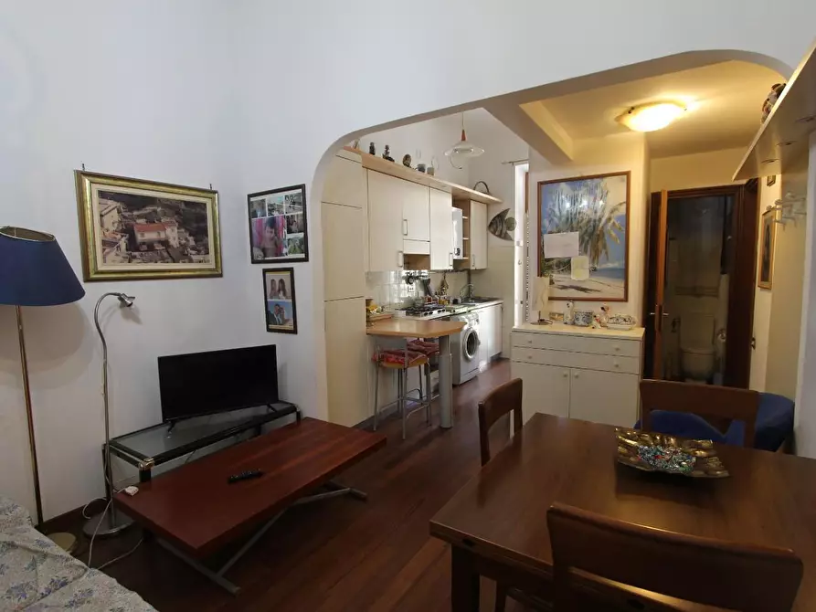 Immagine 1 di Appartamento in vendita  a La Spezia