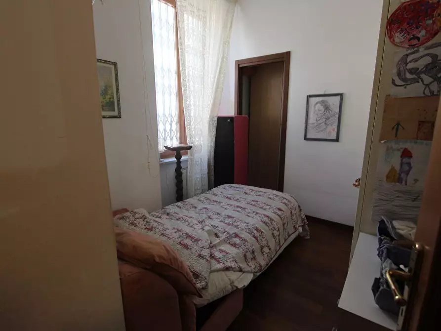 Immagine 9 di Appartamento in vendita  a La Spezia