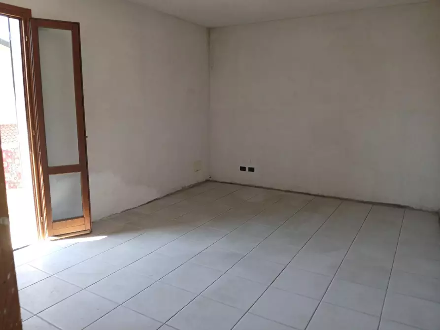 Immagine 25 di Casa indipendente in vendita  a San Giuliano Terme