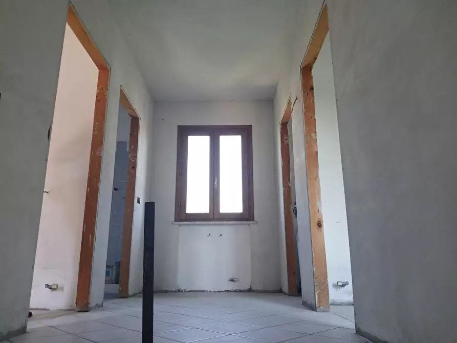Immagine 38 di Casa indipendente in vendita  a San Giuliano Terme