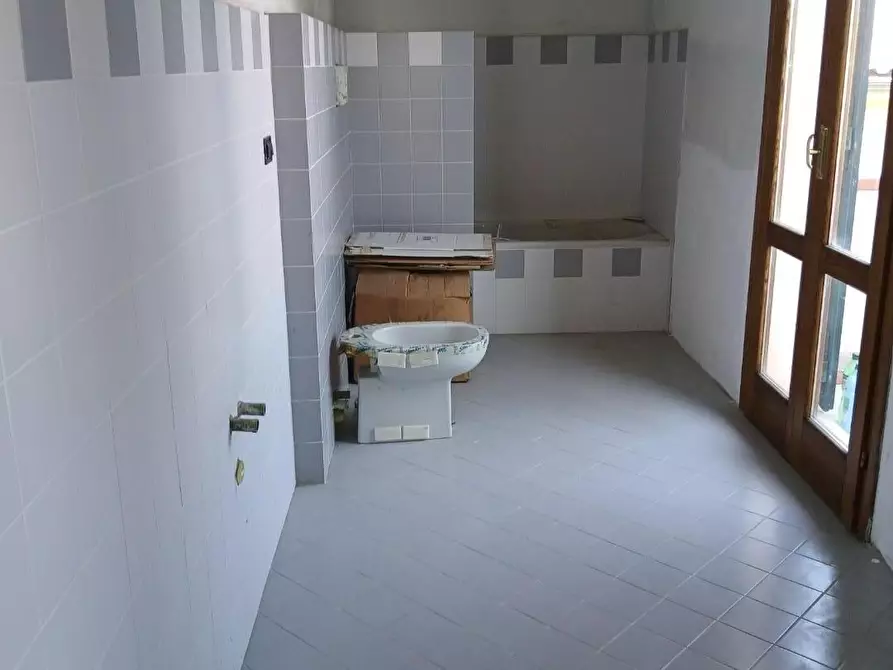 Immagine 26 di Casa indipendente in vendita  a San Giuliano Terme