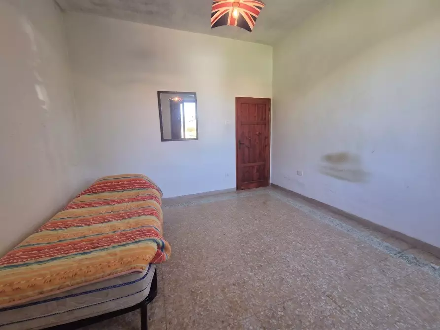 Immagine 21 di Villa in vendita  a Cascina