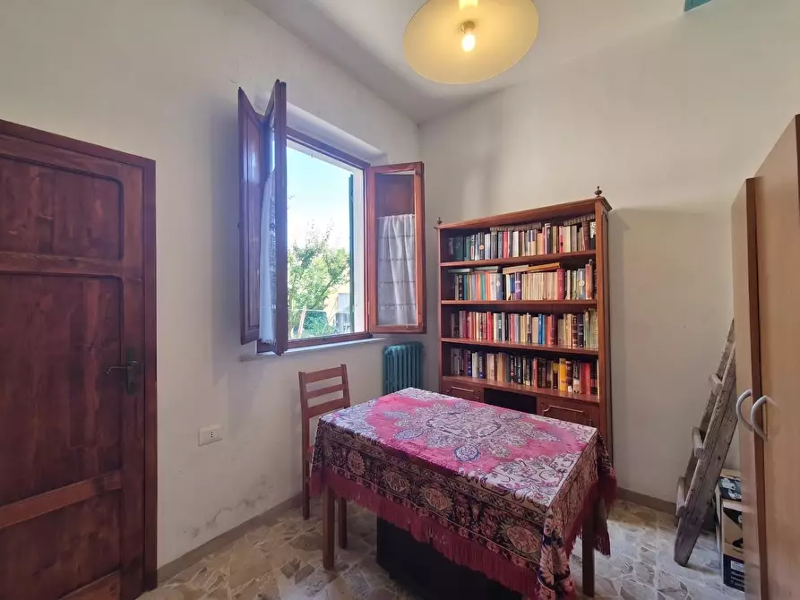 Immagine 12 di Villa in vendita  a Cascina