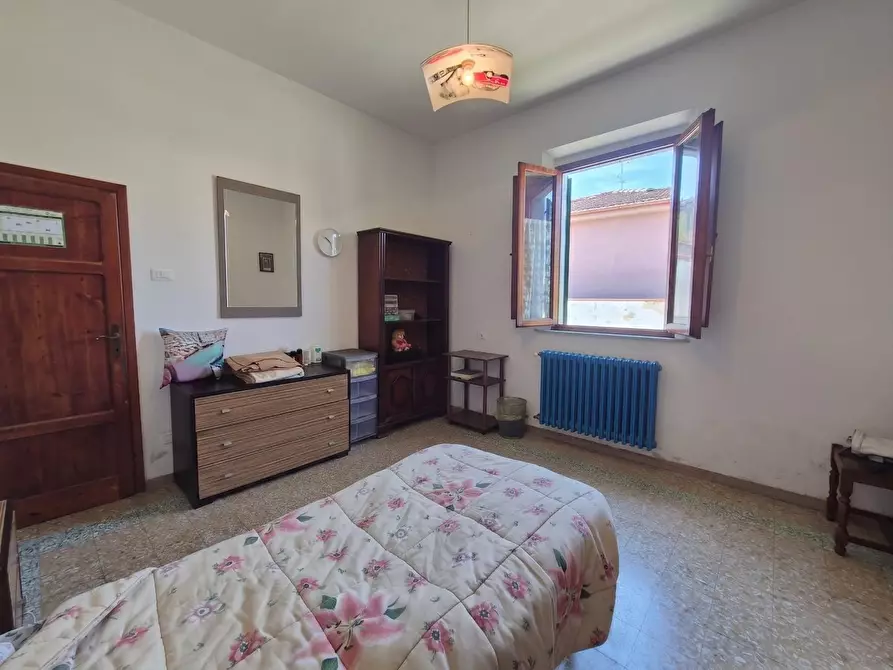 Immagine 18 di Villa in vendita  a Cascina