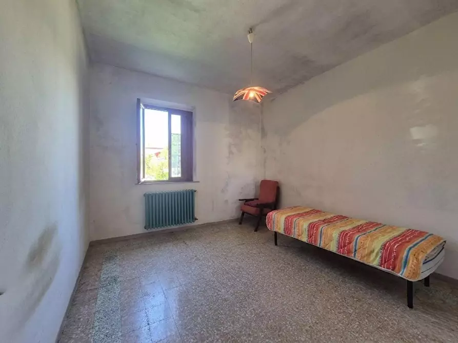 Immagine 19 di Villa in vendita  a Cascina