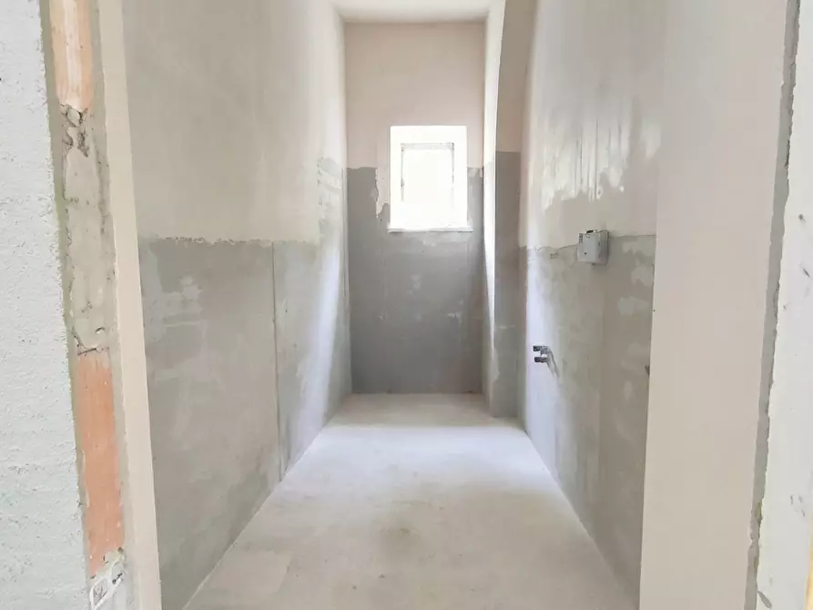 Immagine 9 di Villa in vendita  a Pisa