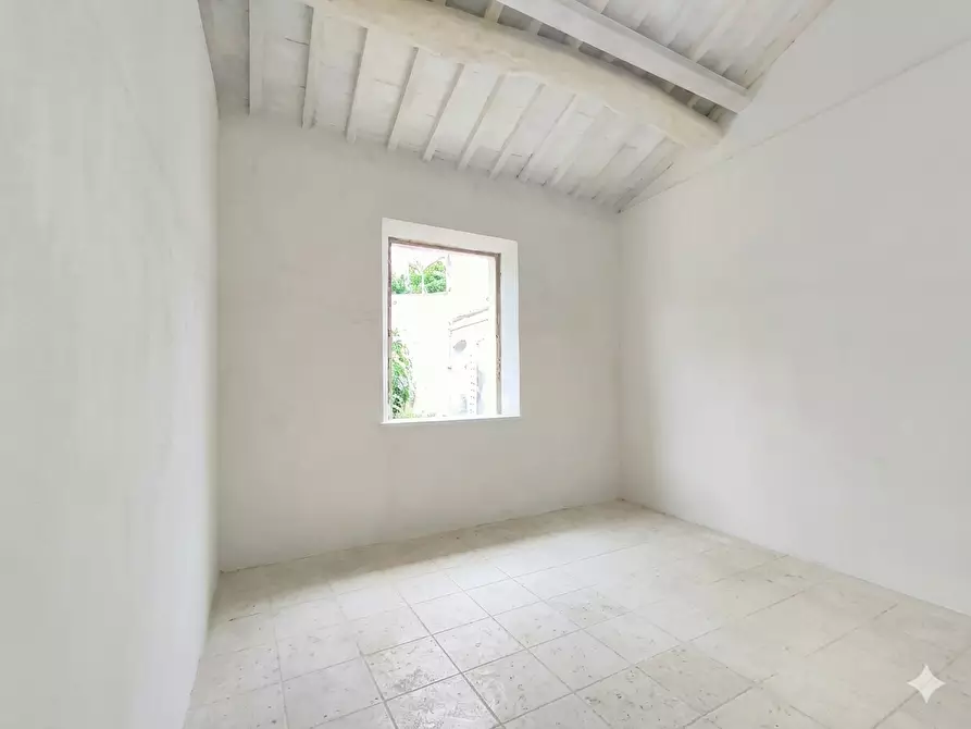Immagine 6 di Villa in vendita  a Pisa