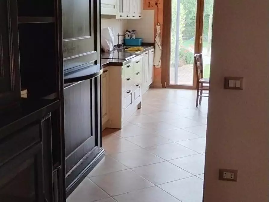 Immagine 13 di Casa semindipendente in vendita  a Crespina Lorenzana