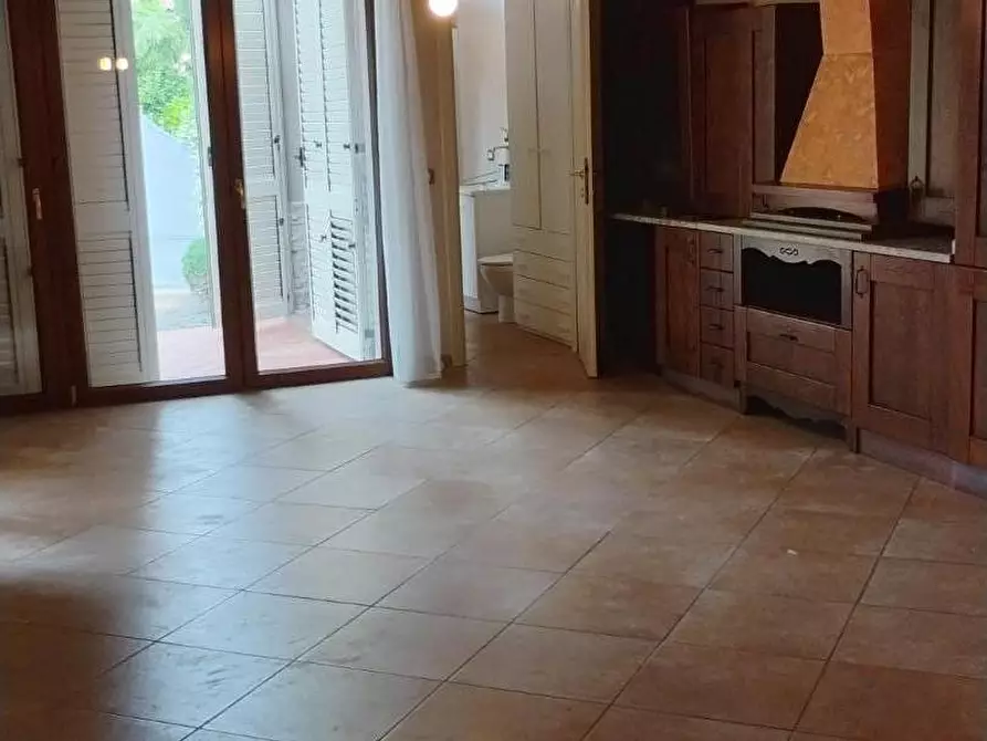 Immagine 8 di Casa semindipendente in vendita  a Crespina Lorenzana